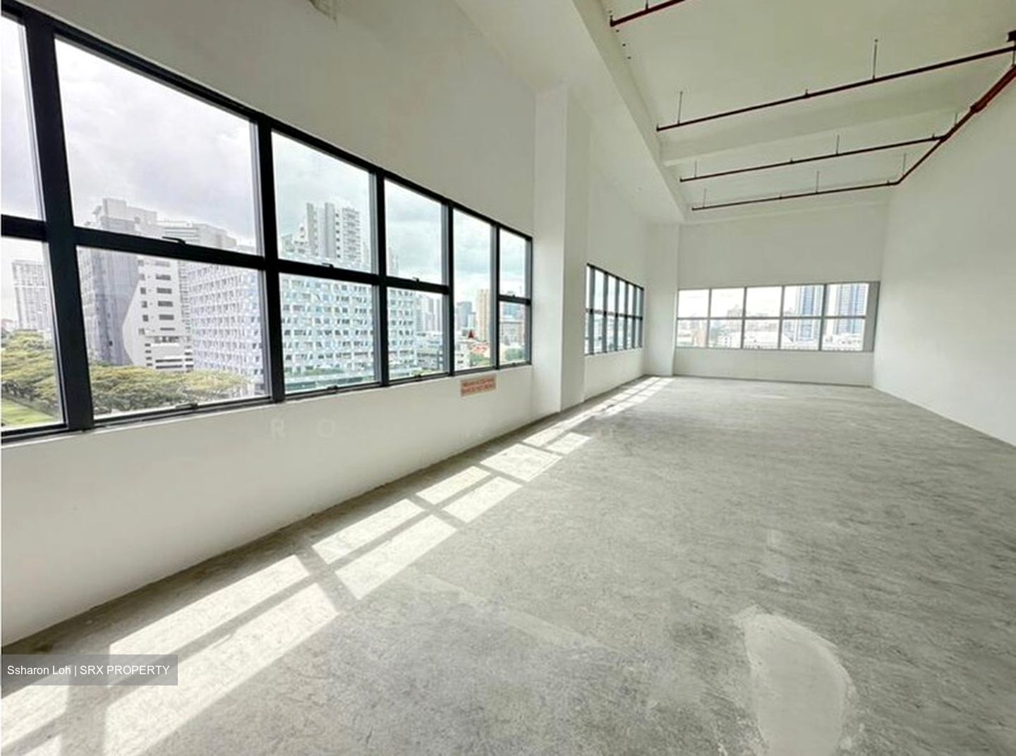 Bendemeer Road (D12), Warehouse #628393281